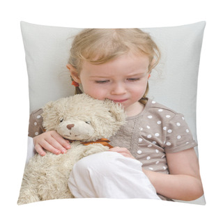 Personality  Sad Lonely Little Girl Sitting With Teddy Bear Near The Wall Pillow Covers