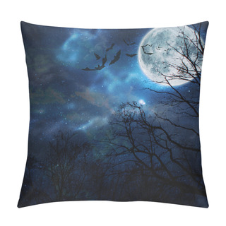 Personality  Bats Flying In The Night Pillow Covers
