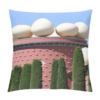 Personality  Dali Museum In Figueres, Spain Pillow Covers