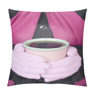 Personality Woman Holding Hot Drink Pillow Covers