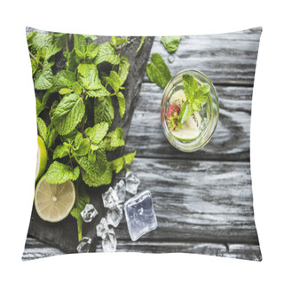 Personality  Top View Of Glass With Fresh Cold Strawberry And Kiwi Mojito On Wooden Table  Pillow Covers