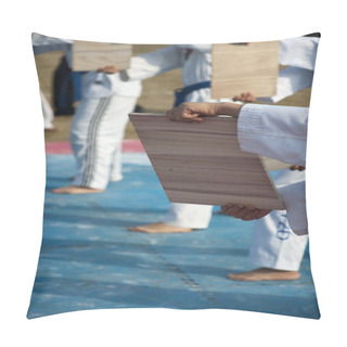Personality  Taekwondo For Children Performing Pillow Covers