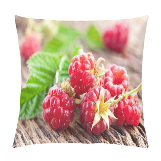 Personality  Raspberries With Leaves Pillow Covers
