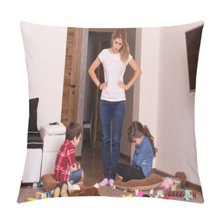 Personality  Woman Scolds Children. Mess In The House. Pillow Covers