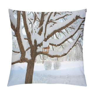Personality  Winter, Feeding Trough For Birds On A Tree Pillow Covers