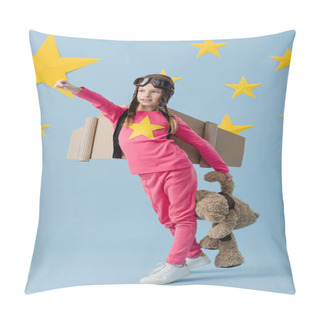 Personality Kid In Flight Helmet Funny Posing With Teddy Bear On Blue Starry Background Pillow Covers