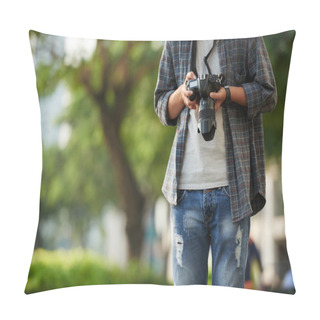 Personality  Professional Photographer Adjusting Camera Pillow Covers