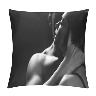 Personality  Black And White Close-up Of A Man And A Woman Pillow Covers