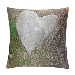 Personality  Stone Age Heart Pillow Covers