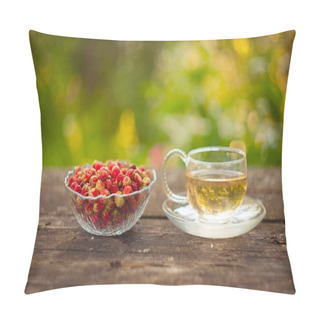 Personality  Green Tea In Beautiful Cup Pillow Covers