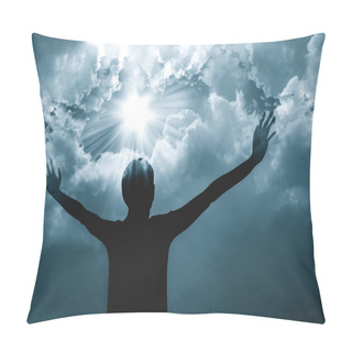 Personality  Woman Praise The Lord Pillow Covers