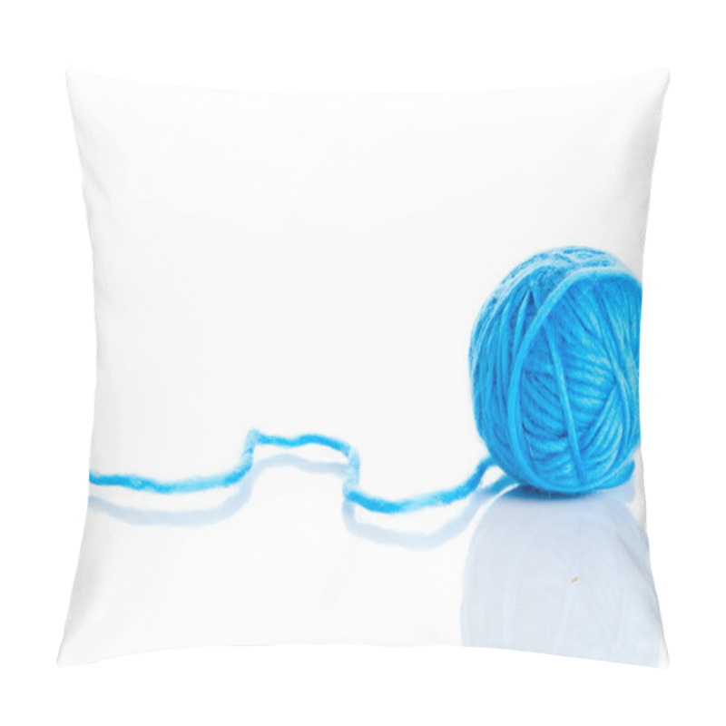 Personality  Blue Ball Of Knitting Yarn On A White Background Pillow Covers