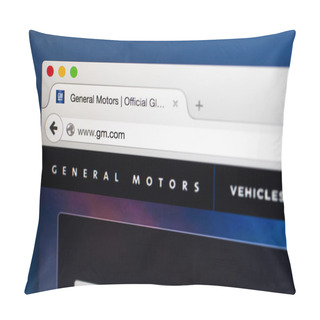 Personality  General Motors Website Pillow Covers