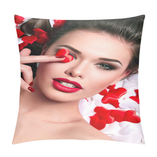 Personality  A Beautiful Young Girl Lies In Small Hearts. Smooth Wavy Hair, Green Eyes, Red Chubby Lips. Celebration, Advertising Cosmetics, Spa, Romance. Pillow Covers