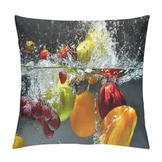 Personality  Fresh Fruit Splashing Into Water Pillow Covers