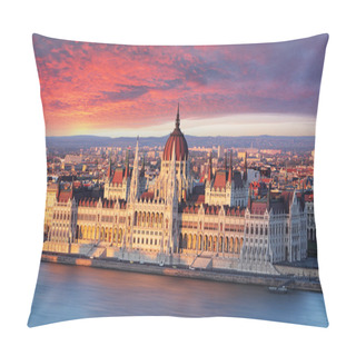 Personality  Budapest Parliament At Dramatic Sunrise Pillow Covers