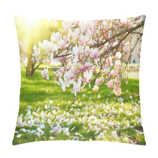 Personality  Magnolia Tree Pillow Covers
