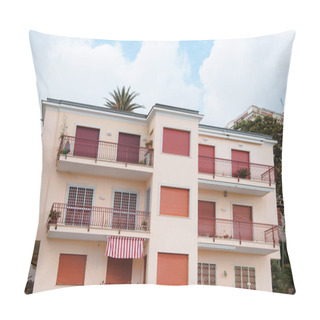 Personality  Urban Pillow Covers