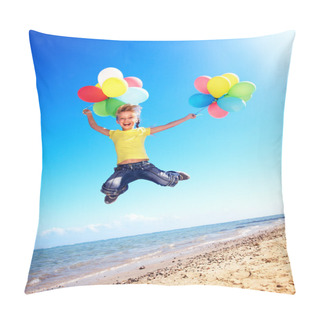 Personality  Child Playing With Balloons At The Beach Pillow Covers