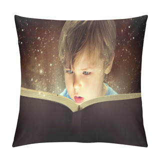 Personality  Little Boy And The Magic Book Pillow Covers