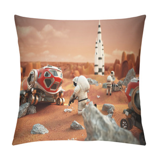Personality  Manned Mars Mission Pillow Covers