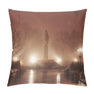 Personality  Monument To Taras Shevchenko Pillow Covers