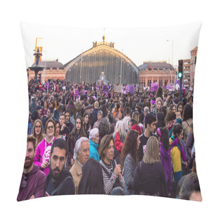 Personality  Madrid, Spain - March 8, 2019: Feminist Strike On The Women Day Of 2019 In The City Center Of Madrid, Spain. Feminist Demonstration Of Women, 8M. Pillow Covers