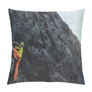 Personality  Male Rock Climber On The Cliff Pillow Covers
