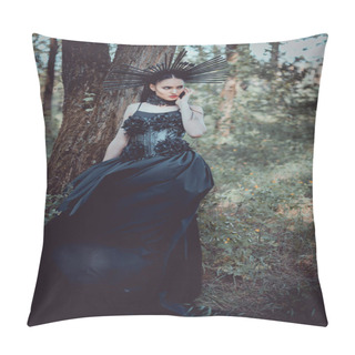 Personality  Elegant Woman In Witch Costume With Crown On Head Looking Away Pillow Covers