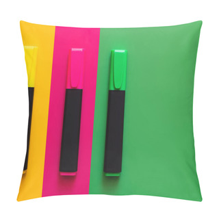 Personality  Flat Lay Of Colorful Marker Pens On Multicolored Background  Pillow Covers