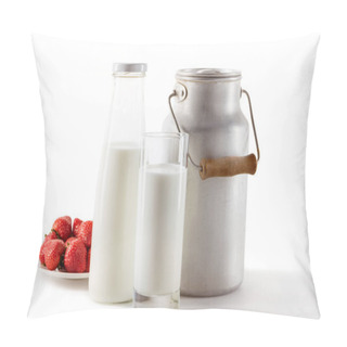 Personality  Milk And Fresh Strawberries Pillow Covers