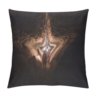 Personality  Gallery In The Form Of A Star With Cavers Pillow Covers