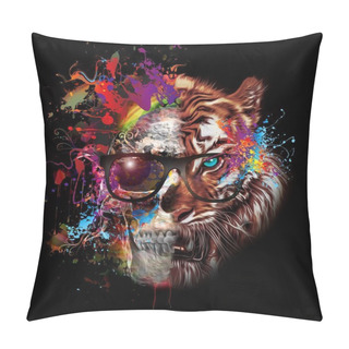 Personality  Skull And Tiger In Glasses On Colored Background Pillow Covers