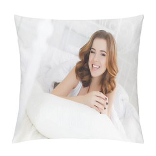 Personality  Beautiful Girl Wakes Up In A White Bed In The Morning Pillow Covers