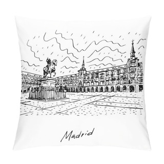 Personality  Statue Of Philip III On Mayor Plaza In The Center Of Madrid, Spain. Pillow Covers