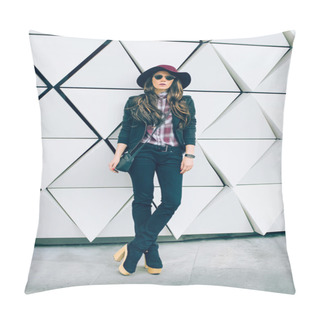 Personality  Girl In Vintage Hat And Sunglasses On A City Street. Fashion Sty Pillow Covers