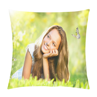 Personality  Spring Beauty. Beautiful Girl Lying On Green Grass Outdoor Pillow Covers