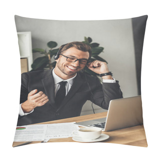 Personality  Call Center Worker Pillow Covers