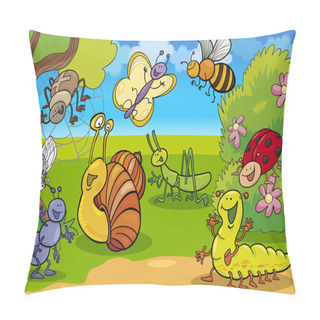 Personality  Cartoon Insects On The Meadow Pillow Covers