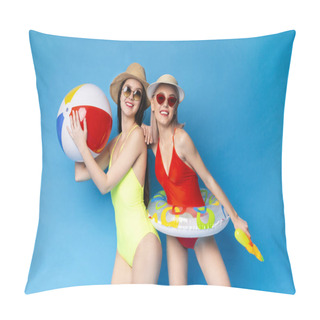 Personality  Two Millennial Women In Swimwear Enjoying Summer Vacation Pillow Covers