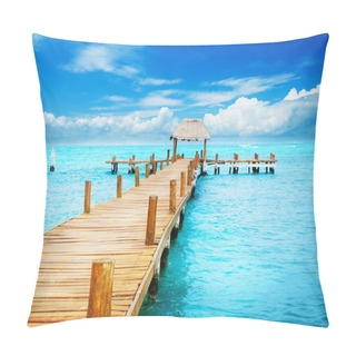 Personality  Vacation In Tropic Paradise. Jetty On Isla Mujeres, Mexico Pillow Covers