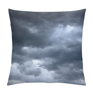 Personality  Vertical Hi Contrast Texture Of Dense Cumulo Clouds Pillow Covers