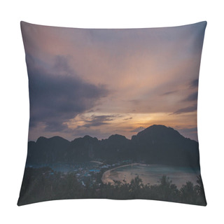 Personality  Thailand Pillow Covers