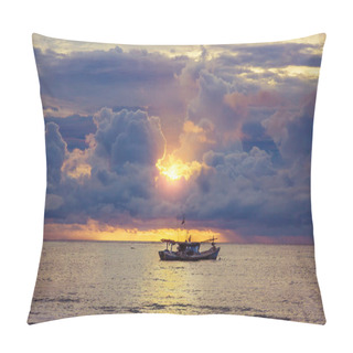Personality  Sunset Over Calm Sea Pillow Covers