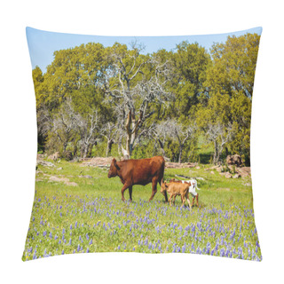 Personality  Texas Cattle Family Pillow Covers