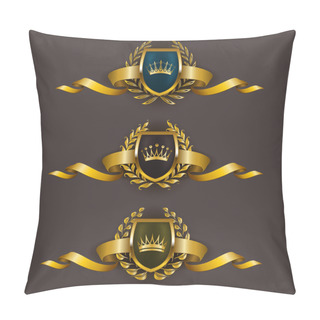 Personality  Golden Shields With Laurel Wreath Pillow Covers