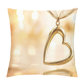 Personality  Golden Heart On Blazing Defocused Lights Background Pillow Covers