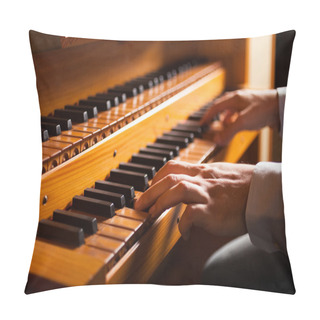 Personality  Man Playing A Church Organ Pillow Covers