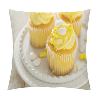 Personality  Lemon Cupcakes For Easter Pillow Covers