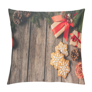 Personality  Top View Of Gingerbread Snowflakes And Christmas Gifts On Wooden Background With Copy Space Pillow Covers